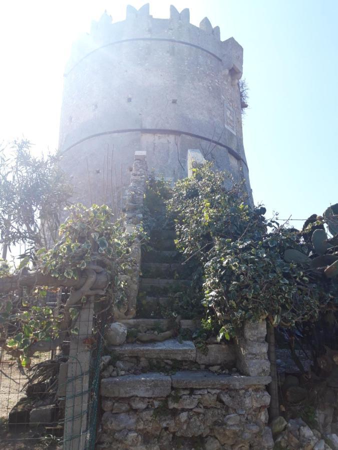 Torre del lago B&B Foce Varano Esterno foto