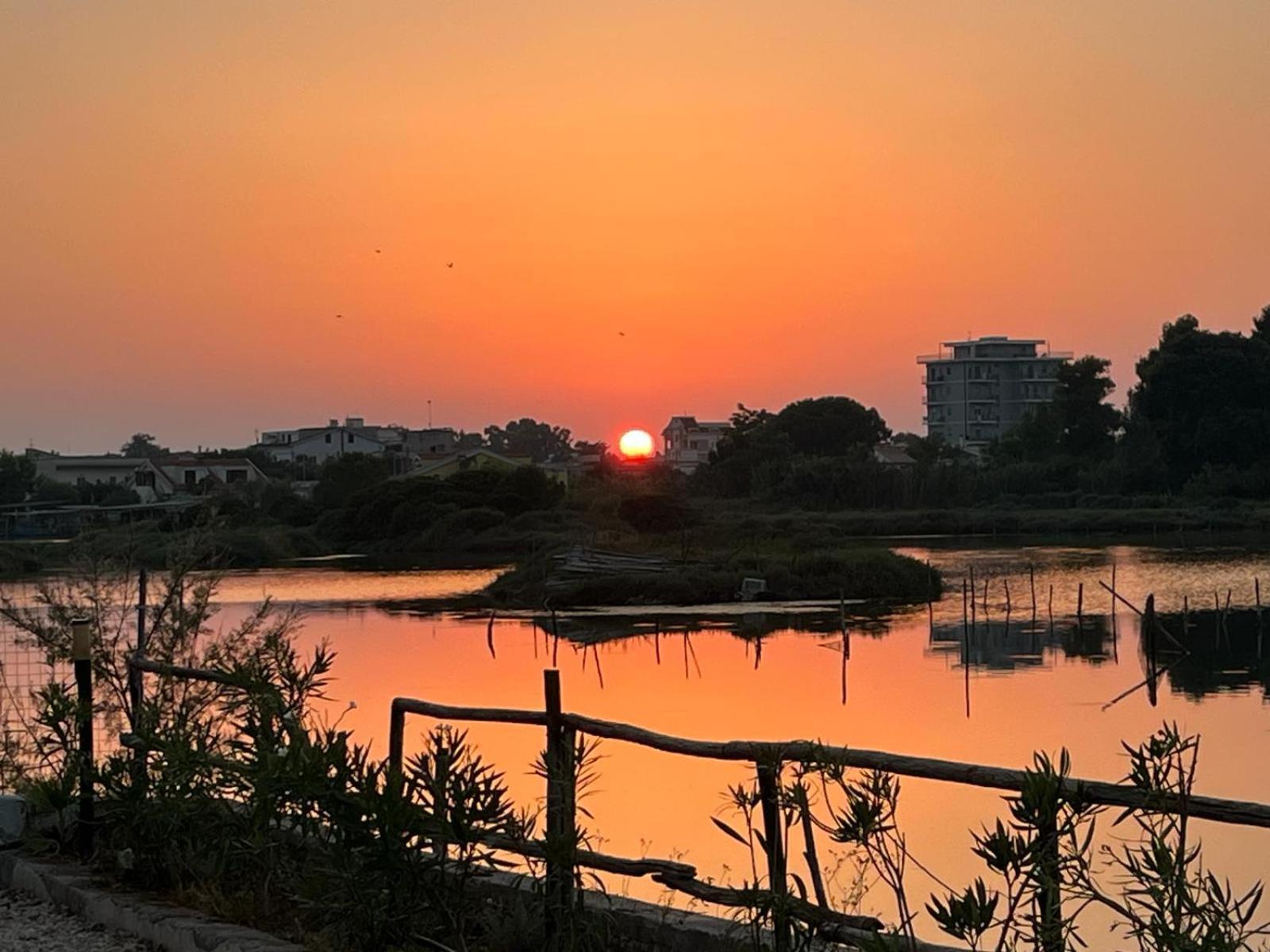 Torre del lago B&B Foce Varano Esterno foto